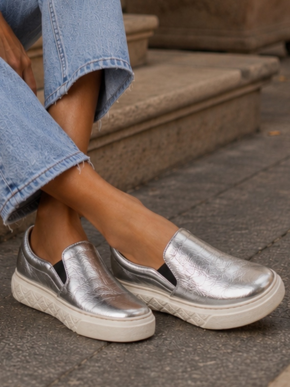 NWOT Tory Burch Ladybug Slip On Platform Sneakers Crinkle Metallic Silver 10.5